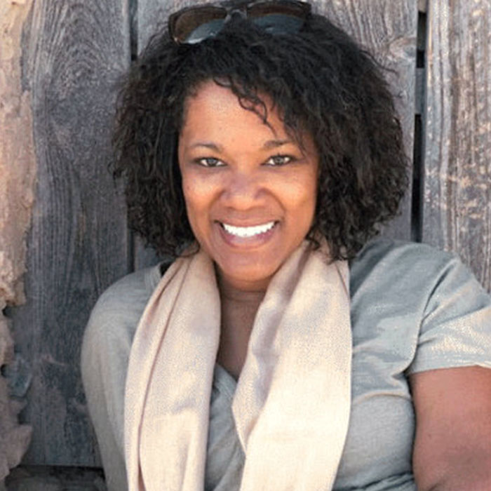Gloria Willis headshot
